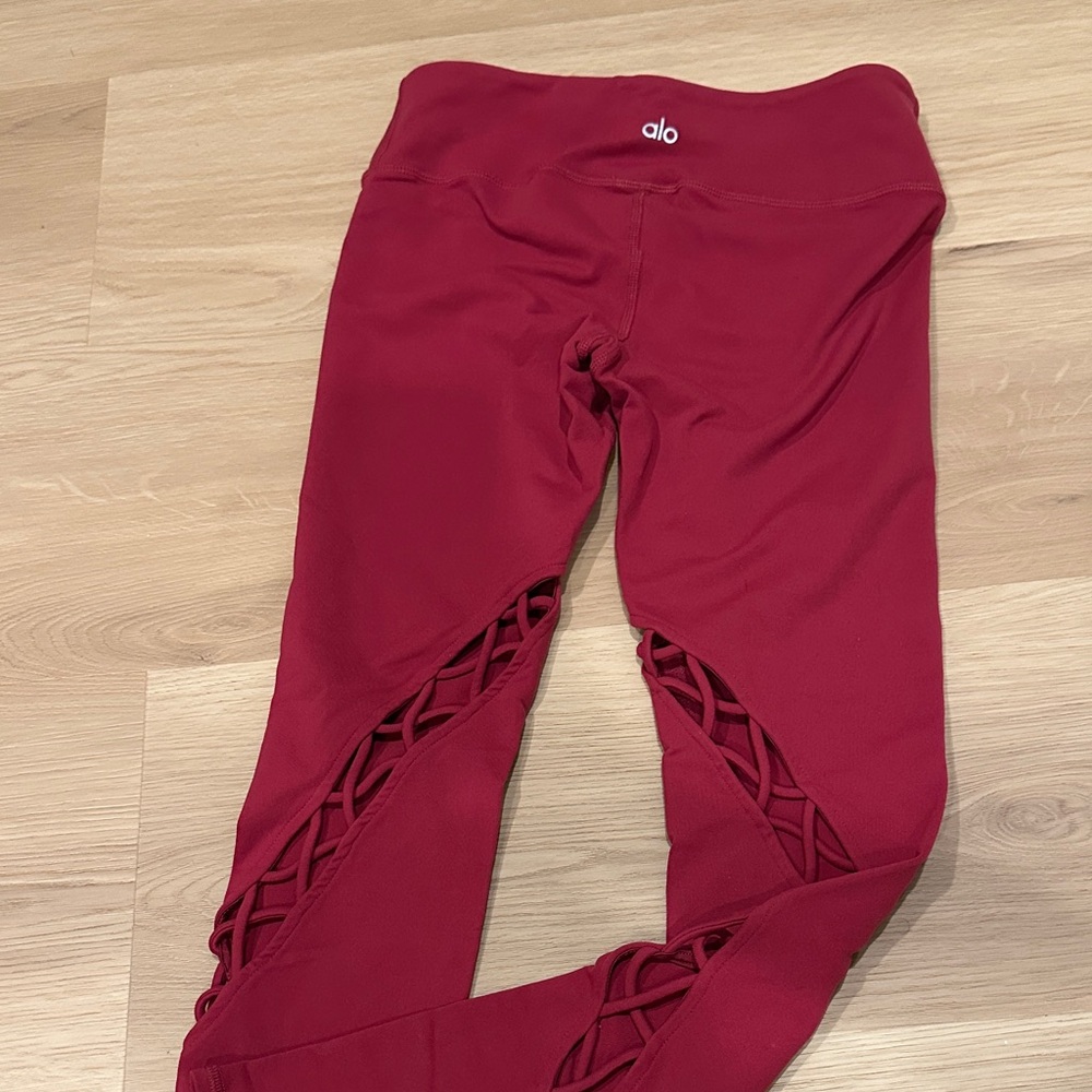 ALO Yoga Women's Leggings in Deep Red